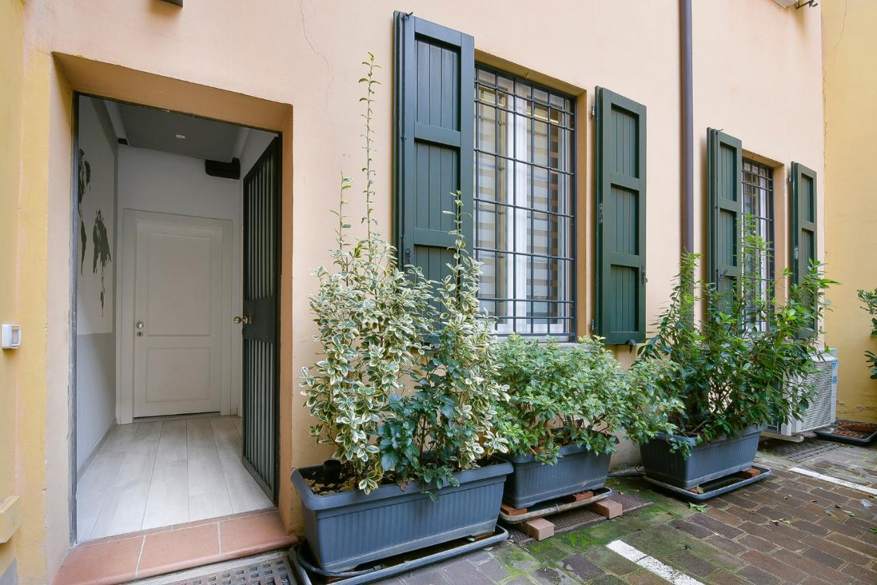 Mandria Apartments 1 2 Bologna Exterior photo